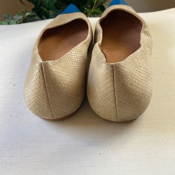 Ann Taylor Slip On Leather Pointed Cap Toe Ballet Flats Size 7 - Picture 3 of 12